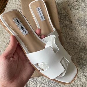 NIB Steve Madden White Leather Hawthorne Slip On Slide Sandals - size 7
